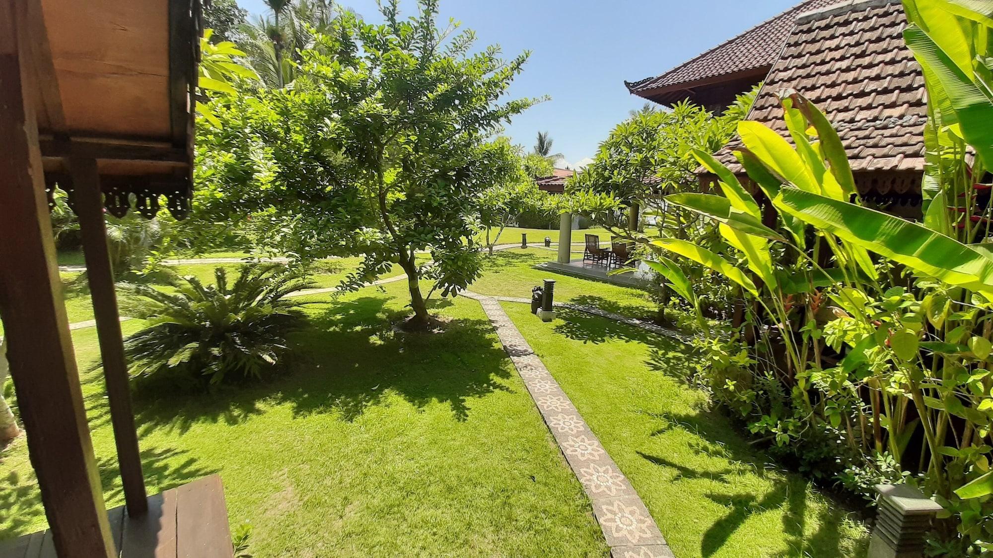 Sea Breeze Candidasa Exterior photo
